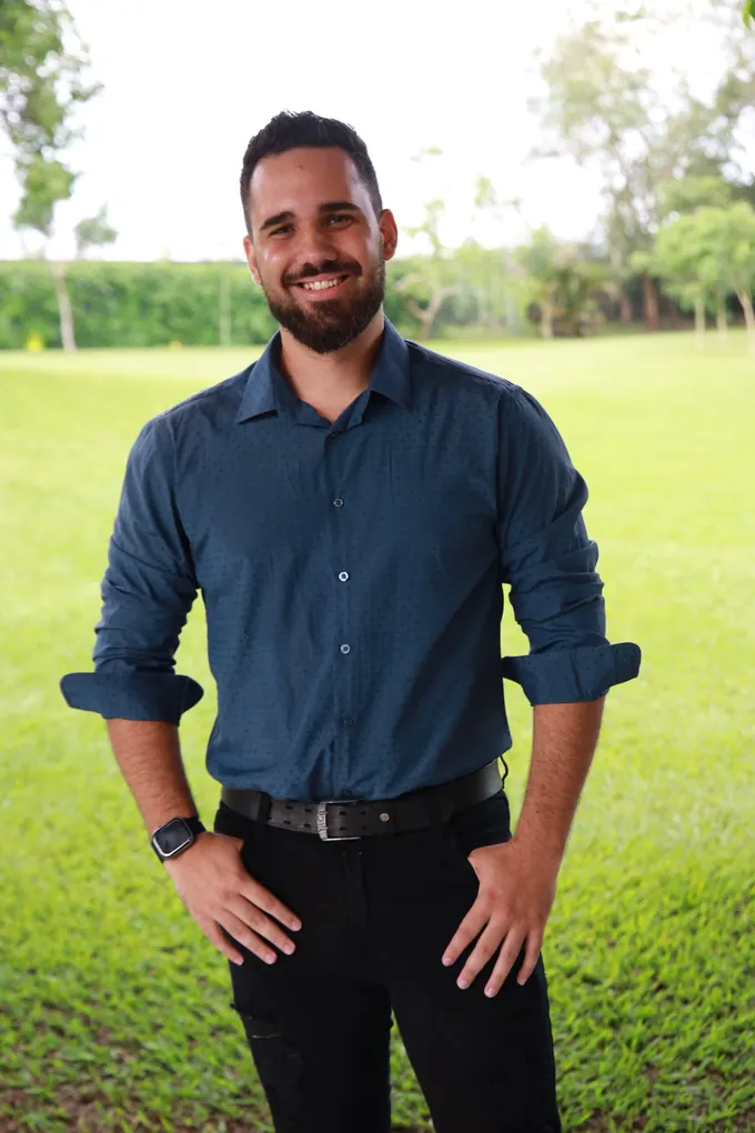 Murilo Moura em sessão fotográfica profissional